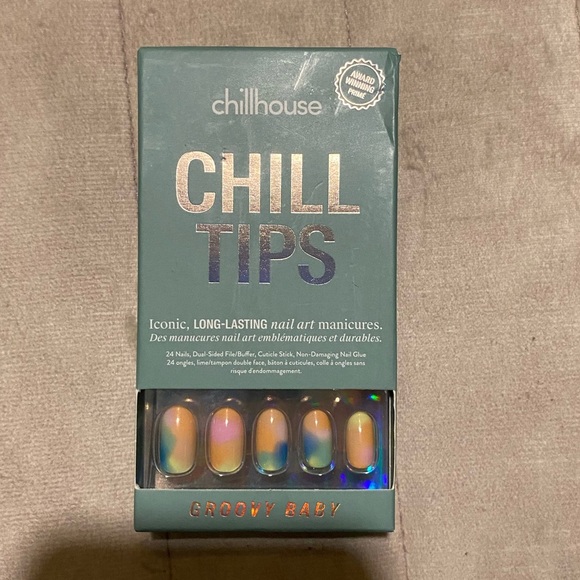NIB Chillhouse Chill Tips Press On Nail Kit in Groovy Baby - Picture 7 of 8